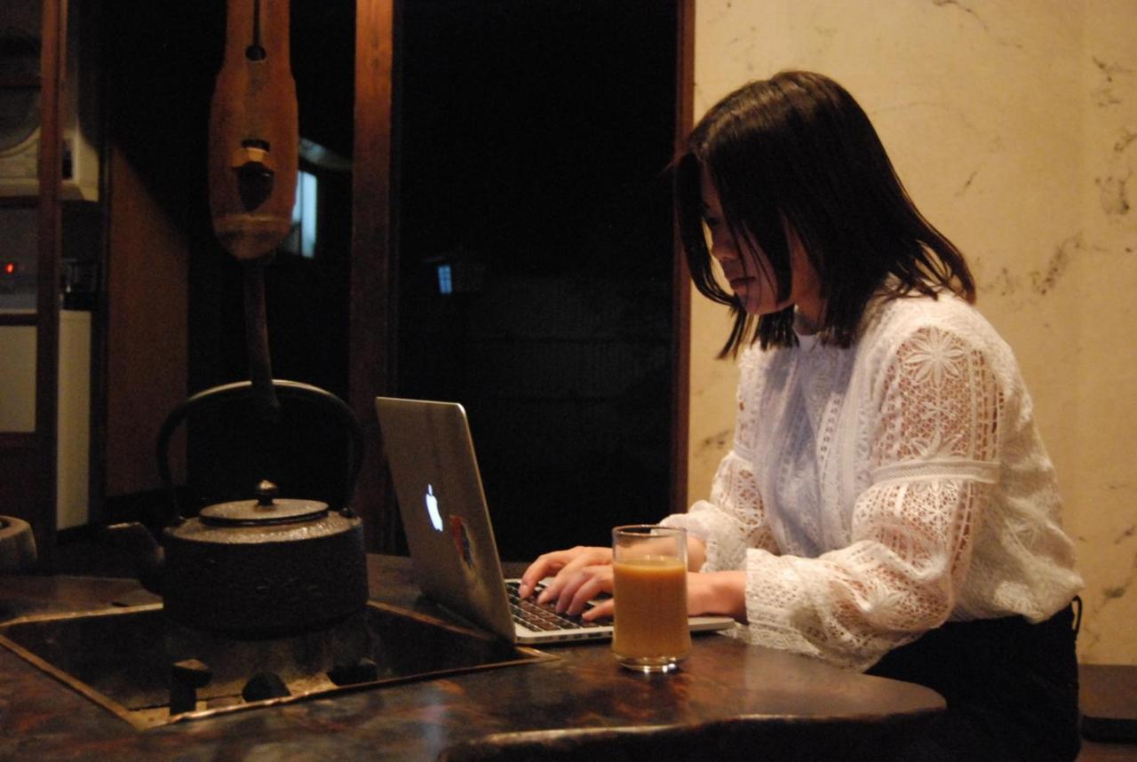Guesthouse Omoya--全個室--囲炉裏のぬくもりと共にグループの絆を深める古民家宿でゆっくりとした時間を-6名部屋-6名部屋-8名部屋--最大20名-ペット同伴可は一室のみ- Matsuyama  Luaran gambar