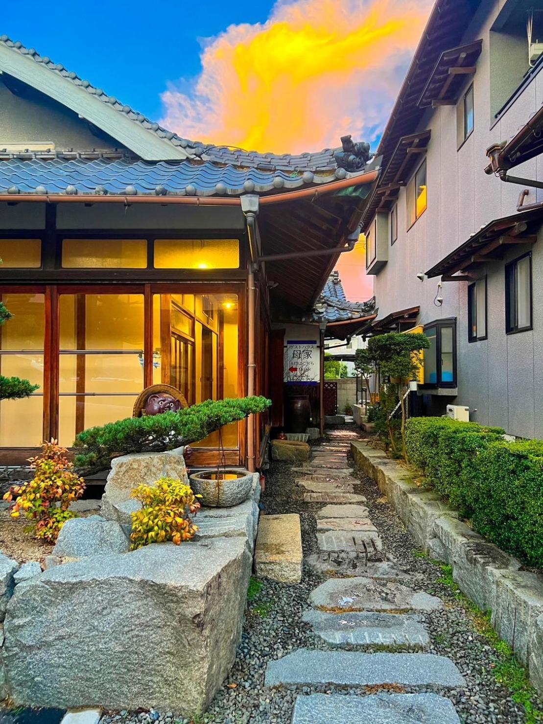 Guesthouse Omoya--全個室--囲炉裏のぬくもりと共にグループの絆を深める古民家宿でゆっくりとした時間を-6名部屋-6名部屋-8名部屋--最大20名-ペット同伴可は一室のみ- Matsuyama  Luaran gambar